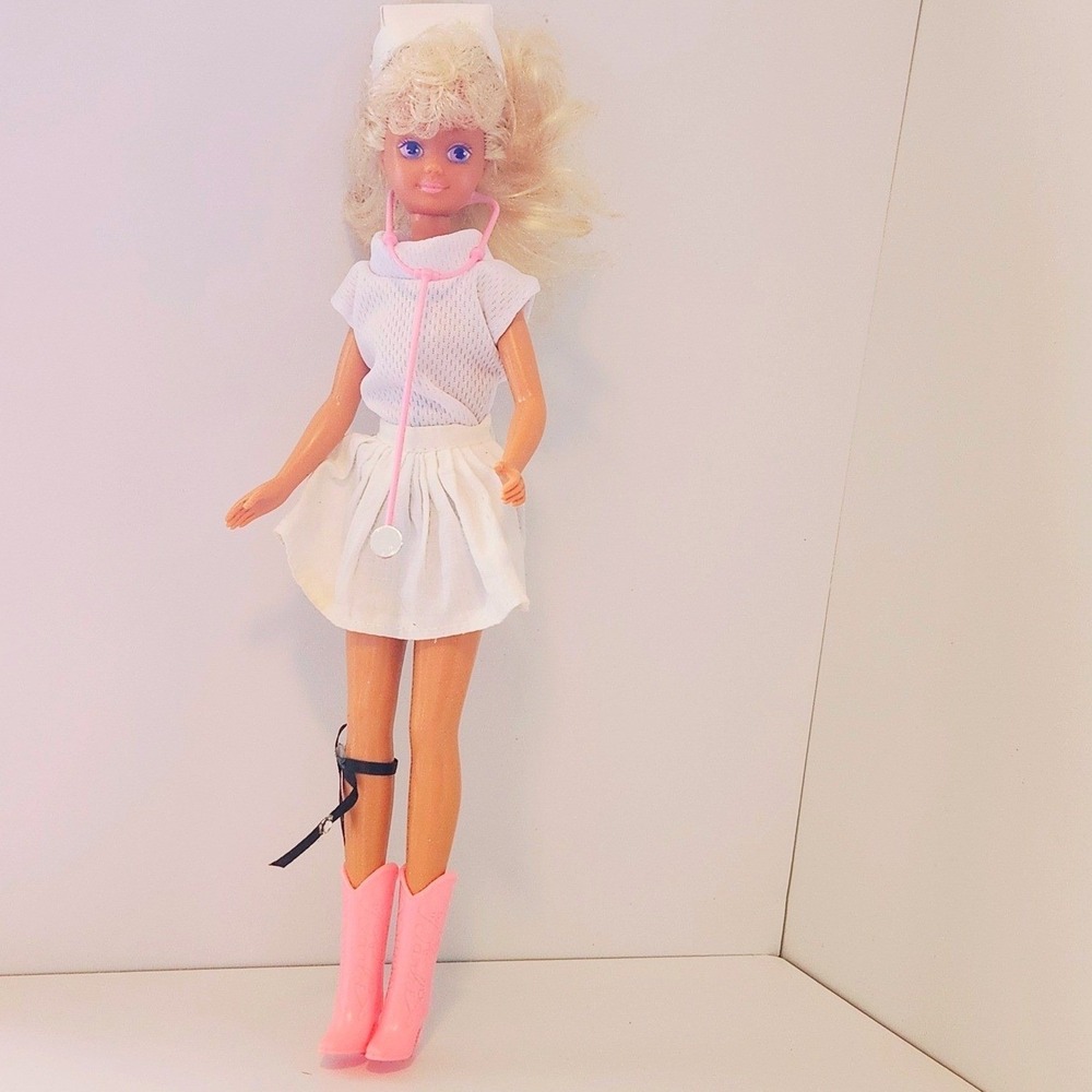 Vintage 90s Mattel Barbie Nurse Doll Blonde Purple Eyes Pink Boots Stethoscope